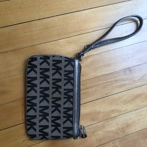 Michael Kors wristlet